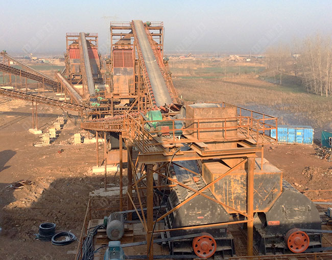 時(shí)產(chǎn)300噸石料生產(chǎn)線(xiàn)設(shè)備